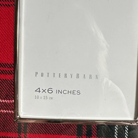 Pottery Barn Lynbrook Plaid 4”x6” Picture Frame - Picture 2 of 9